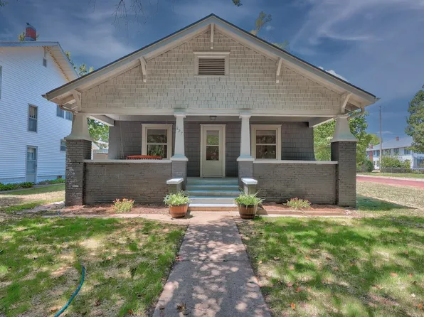 827 N A St, Arkansas City, KS 67005