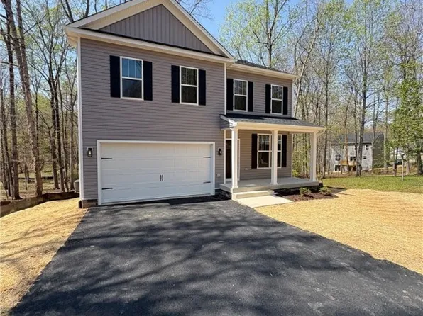 406 Westover Pkwy, Locust Grove, VA 22508