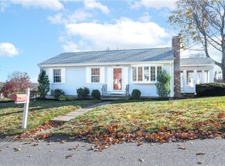 66 Rabbitt Hill Rd, Cumberland, RI 02864