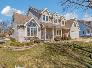 2816 Donnet Ct, Dyer, IN 46311