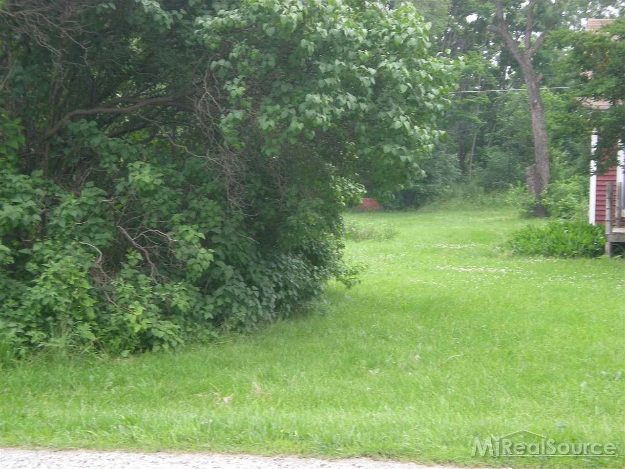 8230 Hyne Rd photo 1