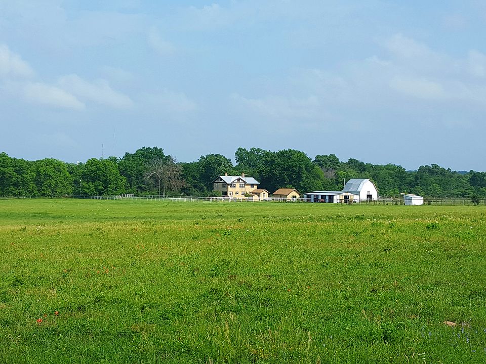 Looking southeast 