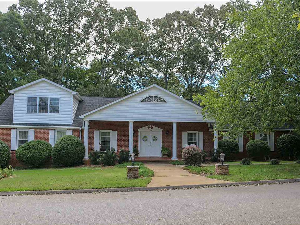 1st image of 104 Rosebay Dr