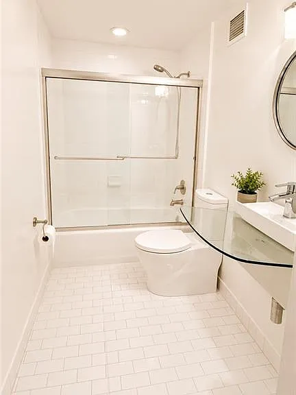 2479 Peachtree Rd NE #305 — Photo 8