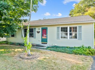 68 Deerfield Ridge Dr, Groton, CT 06355
