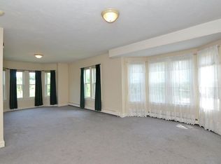 1 Summer St #2, Blackstone, MA 01504