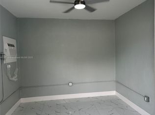 4340 SW 24th St #1, Hollywood, FL 33023