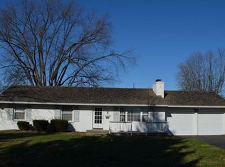 110 Elm Dr, Greenfield, IN 46140