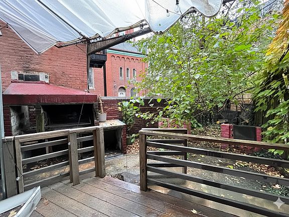 3rd image of 423 Metropolitan Ave #1F