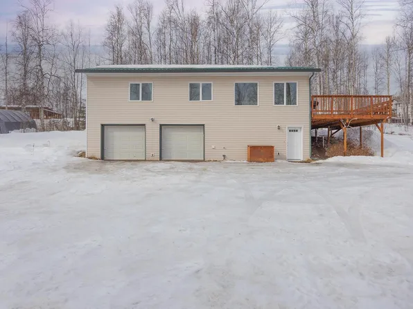 901 Babe Ct, Fairbanks, AK 99712