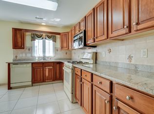 21 Medinah Ct, Jackson, NJ 08527