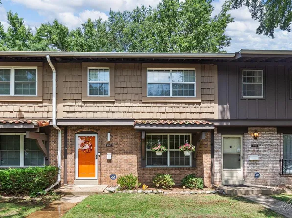 8745 Santa Bella Dr, Hazelwood, MO 63042