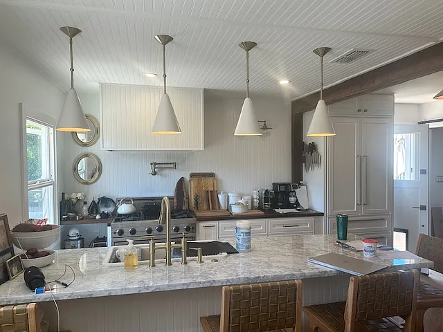 1028 Summit Ave #A — Photo 9