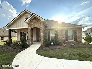 453 Piney Dr — Photo 2