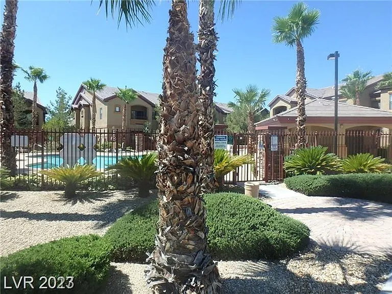 8250 N Grand Canyon Dr #1116 — Photo 25