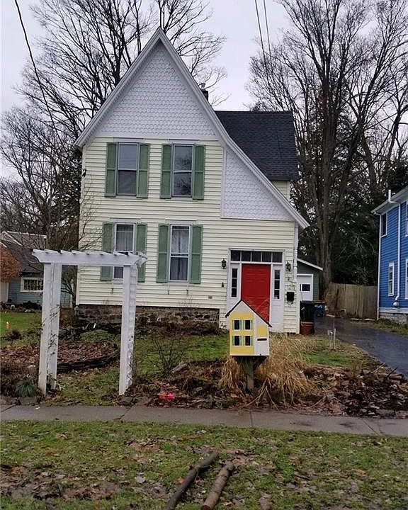 1st image of 125 Sycamore St