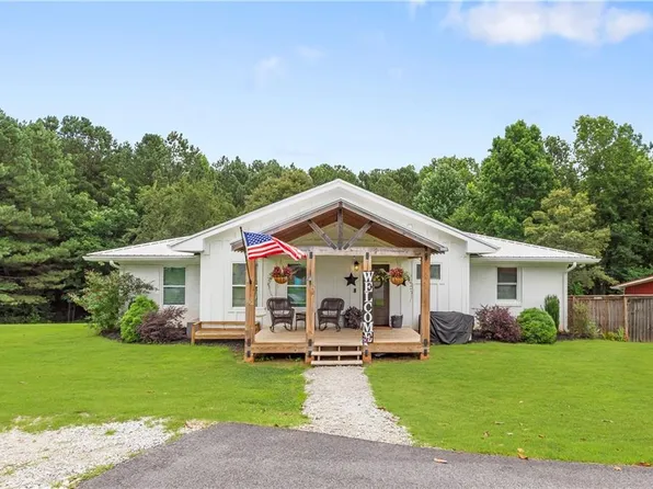 1831 Holly Springs Rd, Rockmart, GA 30153