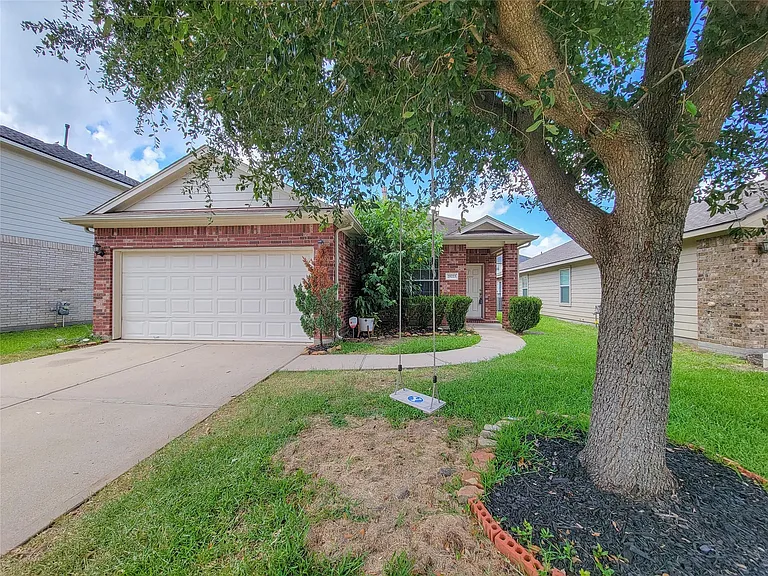 25223 Hazel Ranch Dr — Photo 1