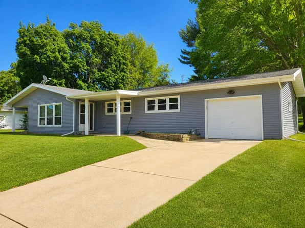 223 E Wisconsin Ave, Monticello, WI 53570