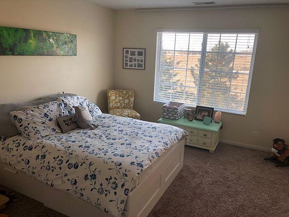 Master Bdrm w/private bath