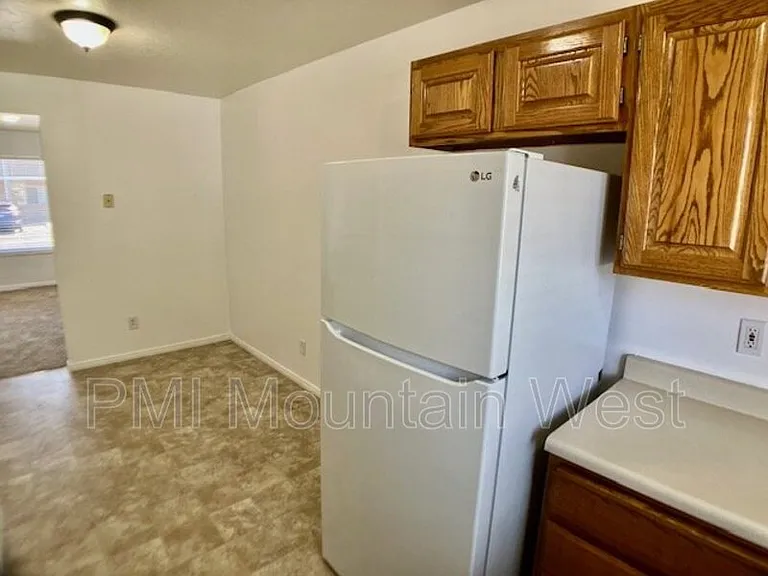 49 S 200th St W #A11 — Photo 9