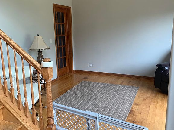 5th image of 475 Dunlay St