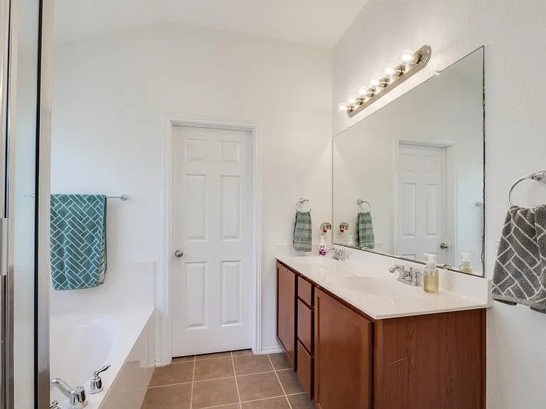 14205 Willow Tank Dr — Photo 13