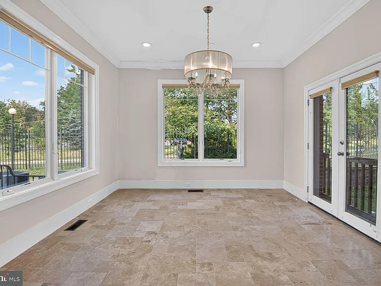 13828 Travilah Rd — Photo 17