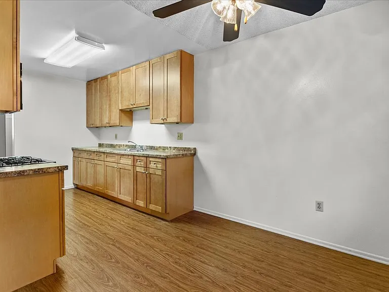 Casa Granada Apartments — Photo 8