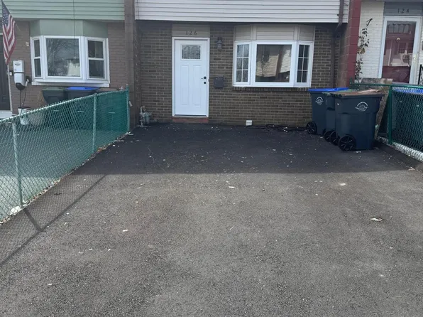 126 Roosevelt Dr, West Haverstraw, NY 10993