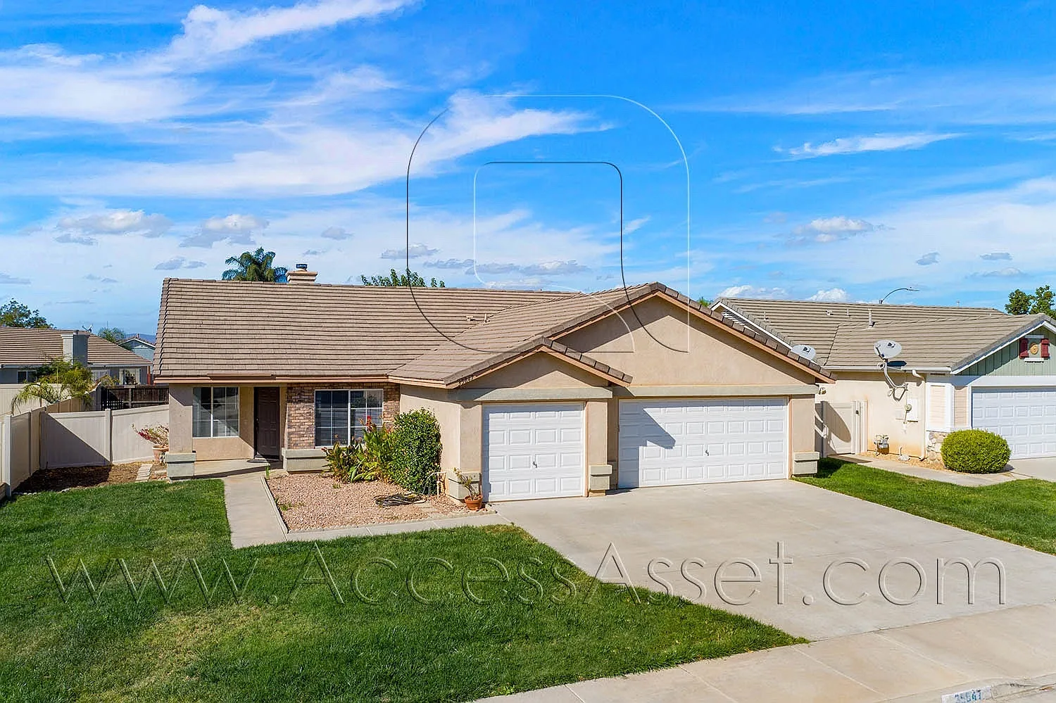Stunning Single-Story Home with a Three-Car Garage in Winchester — Photo 2