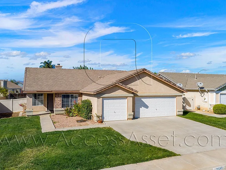 35847 Gerard Dou St — Photo 2