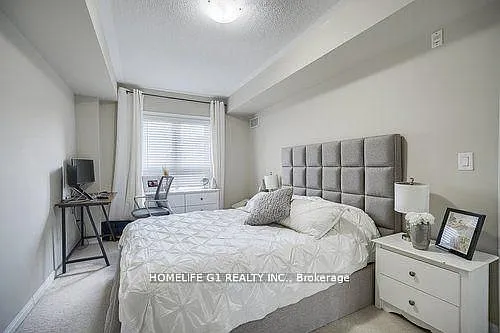 1045 Nadalin Hts #106 — Photo 23