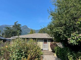 37963 4th Ave, Squamish, BC V8B 0P7
