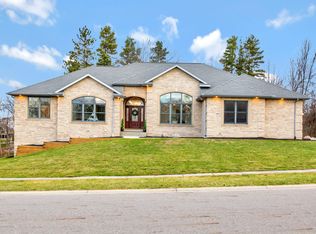 2916 Pinto Cir, Lansing, MI 48906