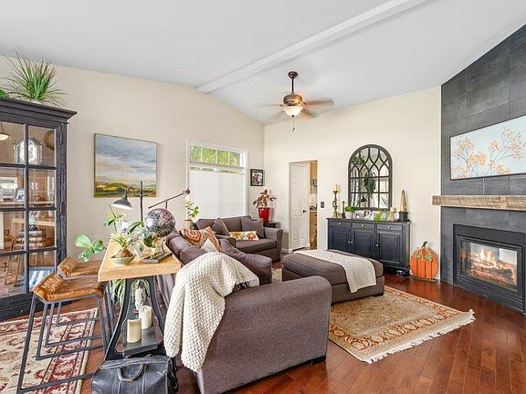 5th image of 22804 E Settler Dr