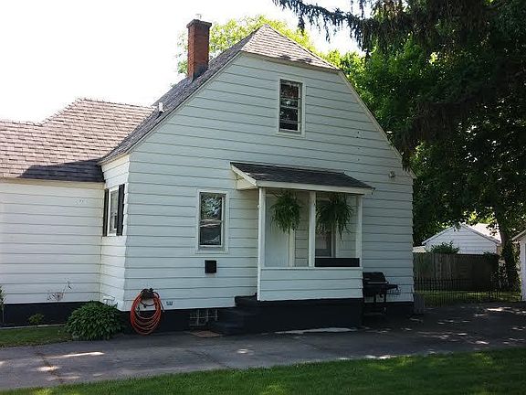 2nd image of 1923 Delwood Ave SW