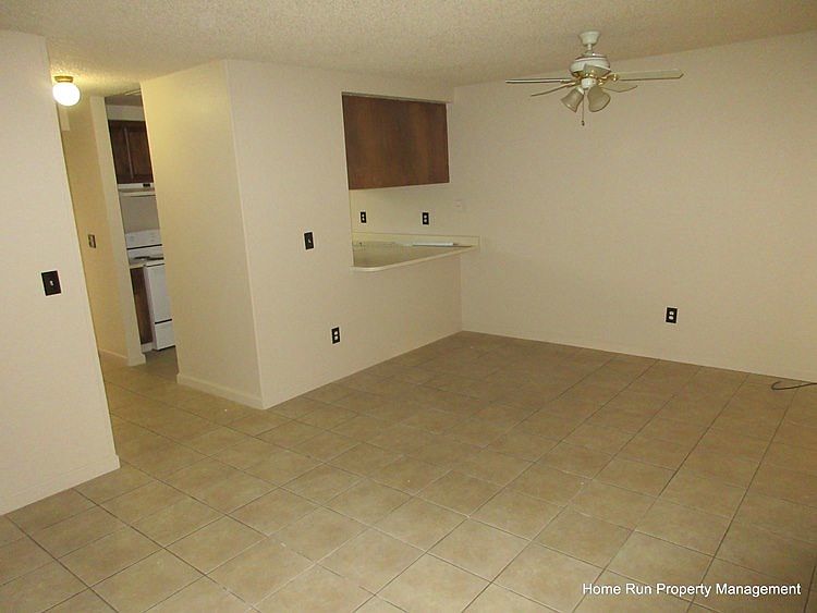 2nd image of 7441 Auburn Oaks Ct APT K