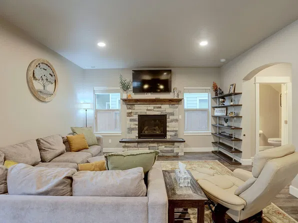 21345 NE Evelyn Pl #Id1699981p, Bend, OR 97701