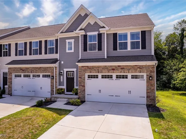 1638 Cypress Ct, Stow, OH 44224