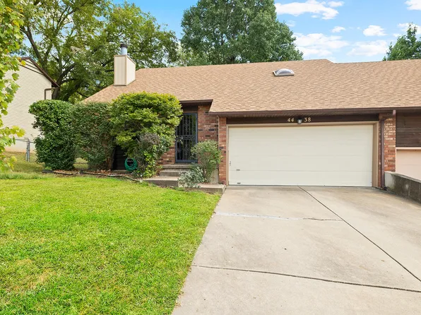 4438 S Robberson Ave, Springfield, MO 65810
