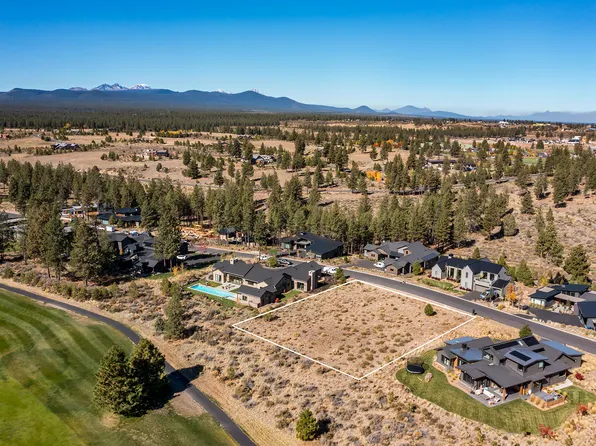 61898 Hosmer Lake Dr, Bend, OR 97702
