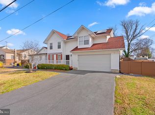 8135 Highpoint Rd, Baltimore, MD 21226