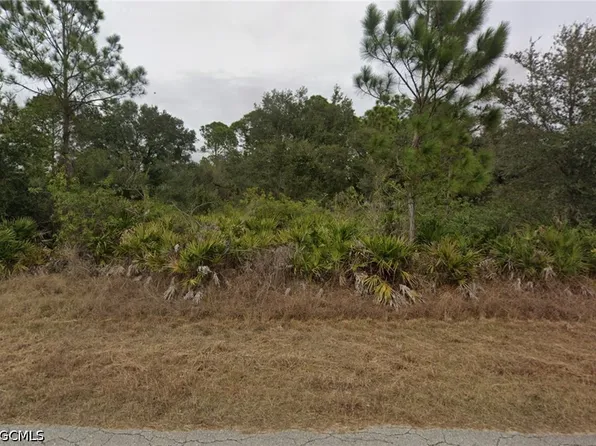 3905 E 21st St, Alva, FL 33920