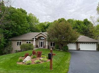 6460 Thornberry Curv, Excelsior, MN 55331