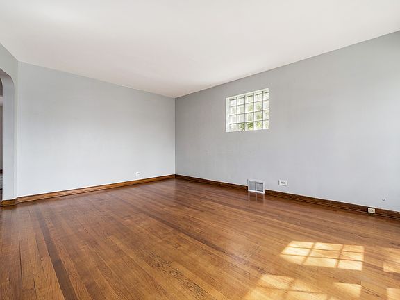 5th image of 3819 S 57th Ave