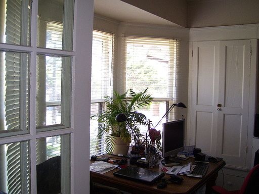 5th image of 1044 Adella Ave