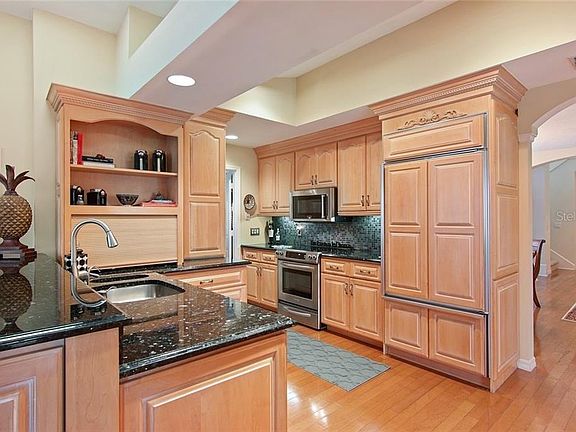 2nd image of 3701 Prairie Dunes Dr