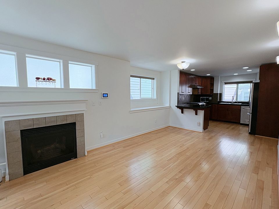 Living and Dining Area