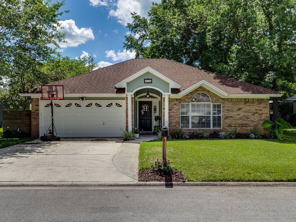 1st image of 2144 Hovington Cir E